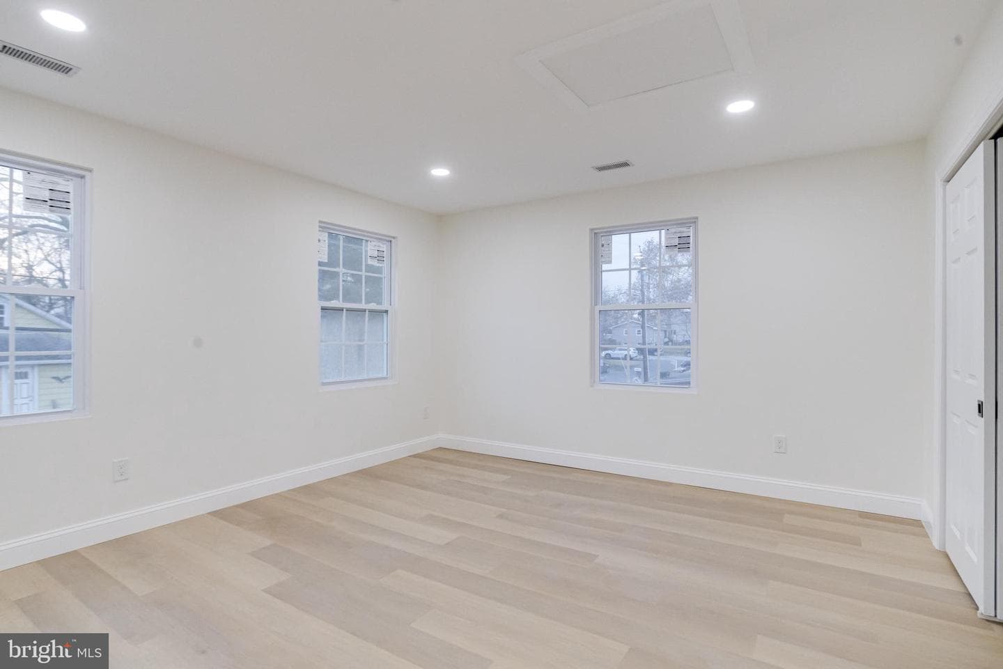 7925 E End Drive photo 27