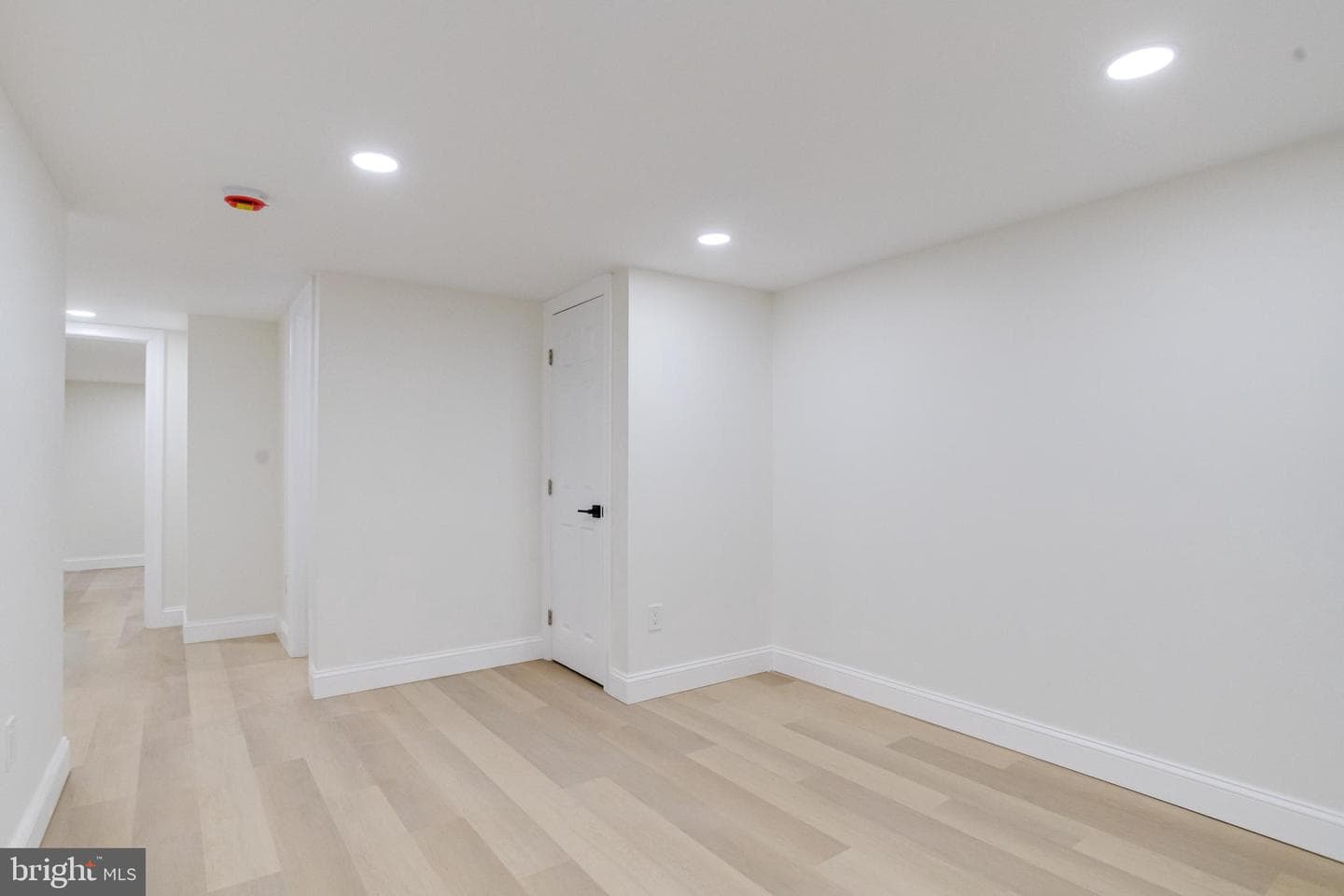 7925 E End Drive photo 33