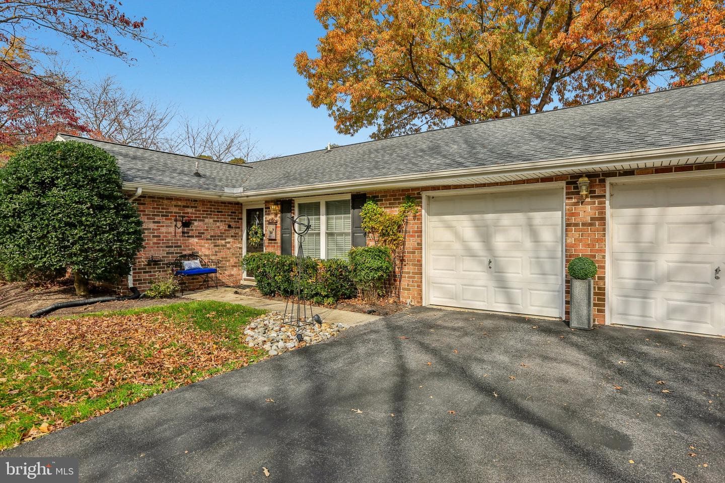 836 Derby Farms Drive photo 2