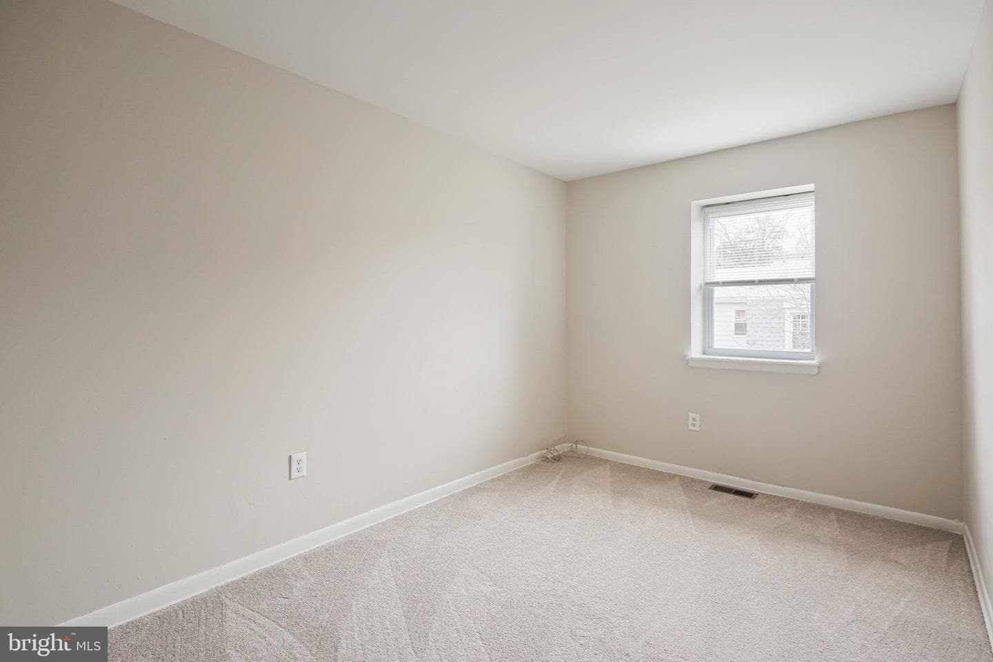 8209 Stewarton Court photo 20