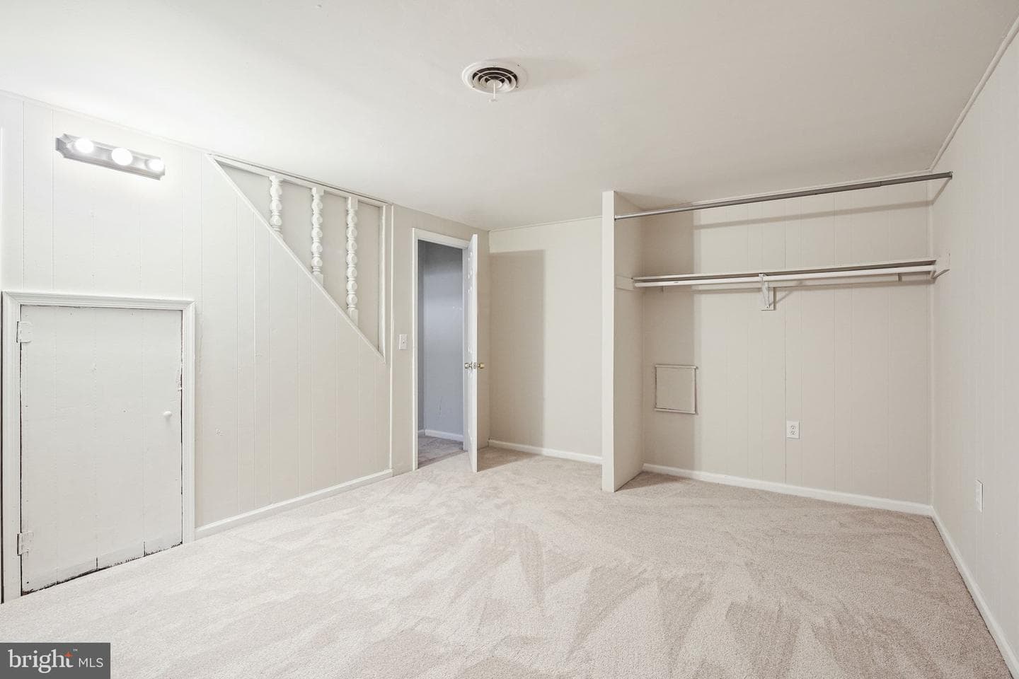 8209 Stewarton Court photo 29