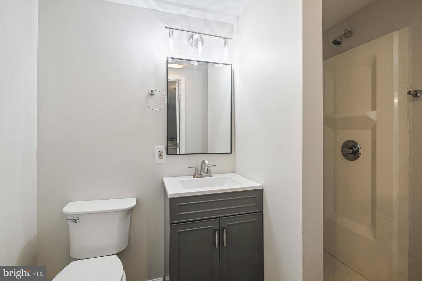 8209 Stewarton Court photo 32