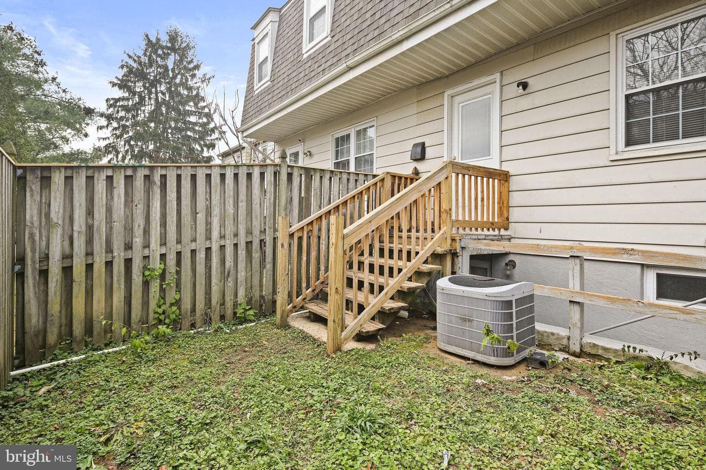 8209 Stewarton Court photo 33
