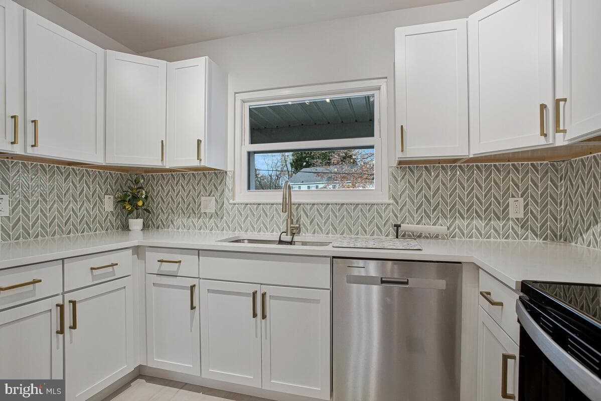 267 Lake Riviera Road photo 6