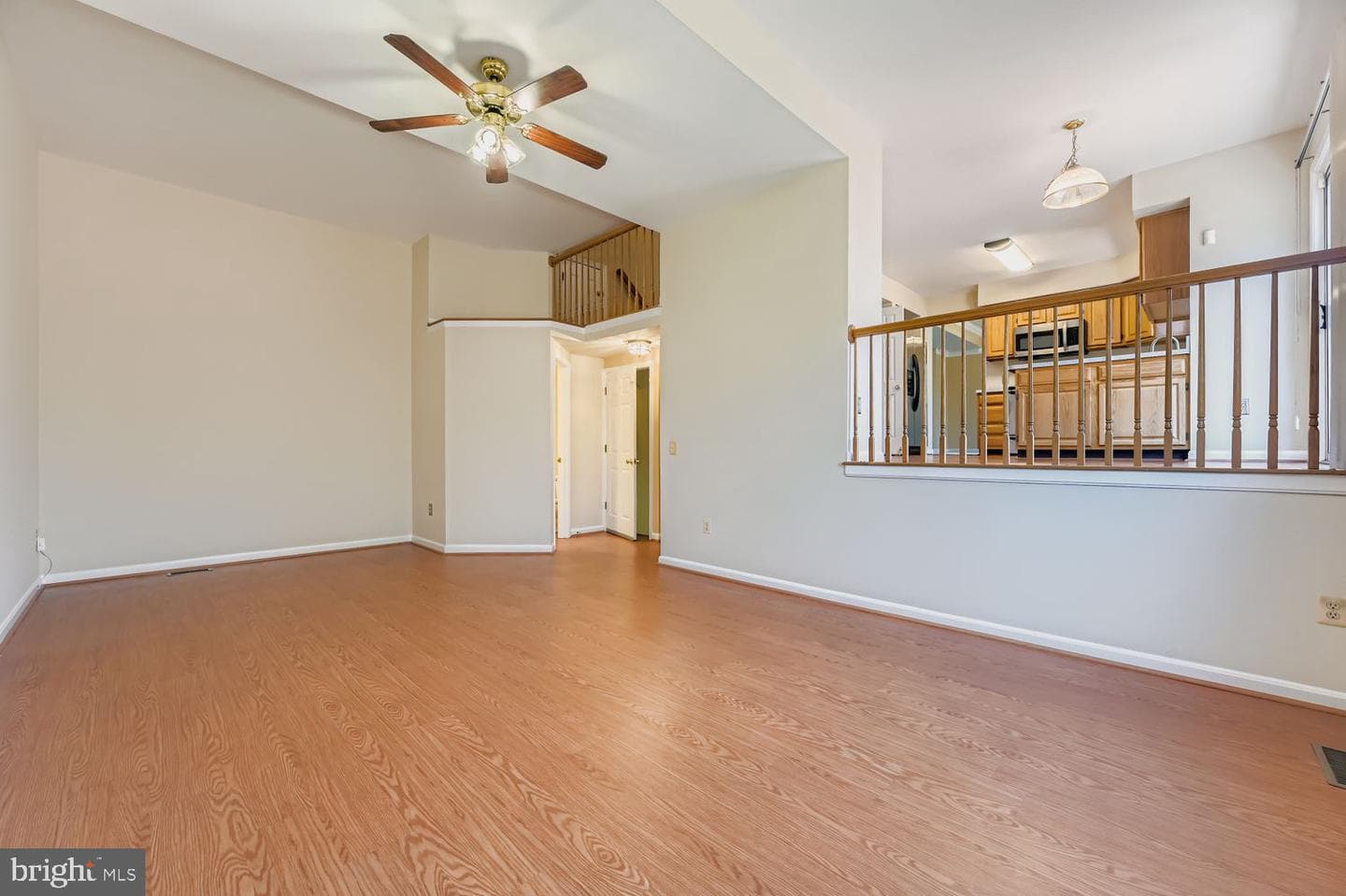 1893 Bragg Way N photo 11