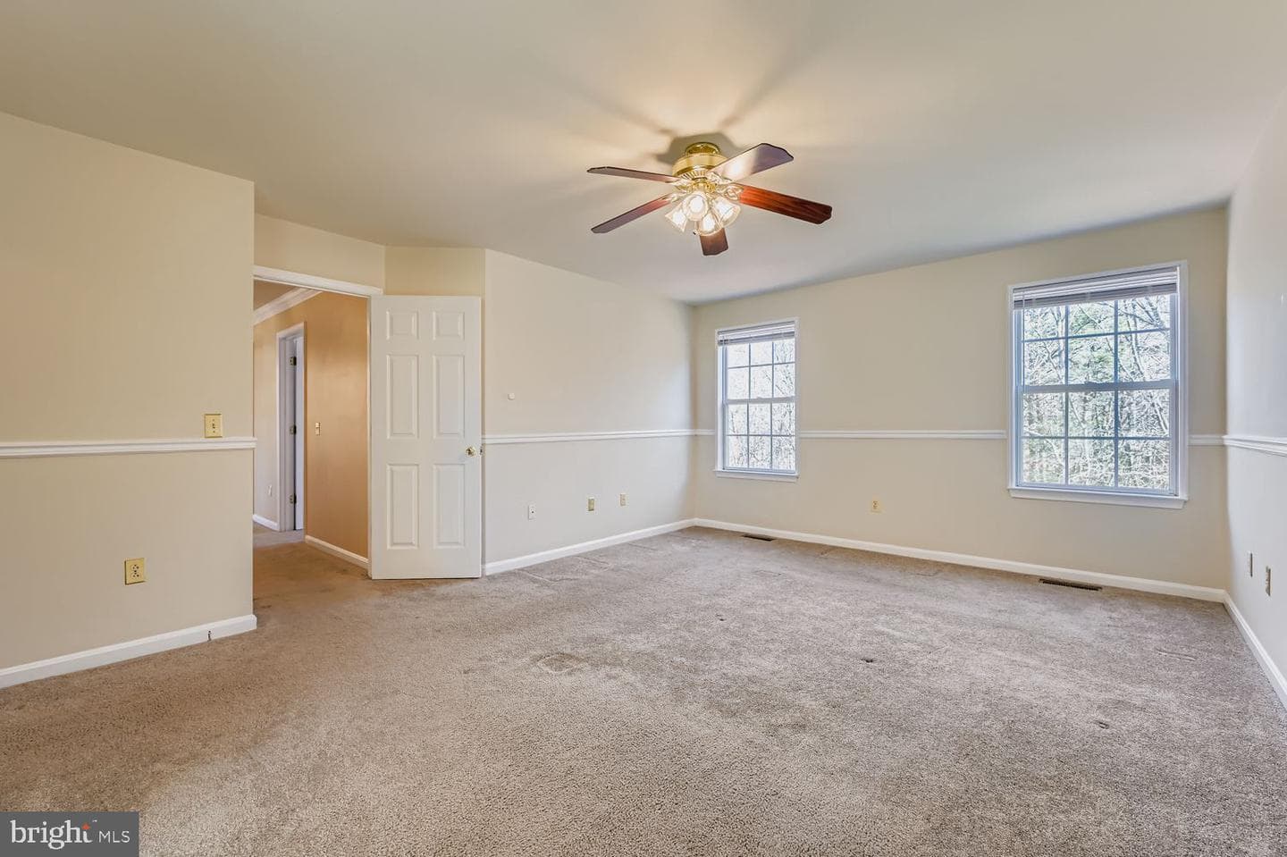 1893 Bragg Way N photo 16