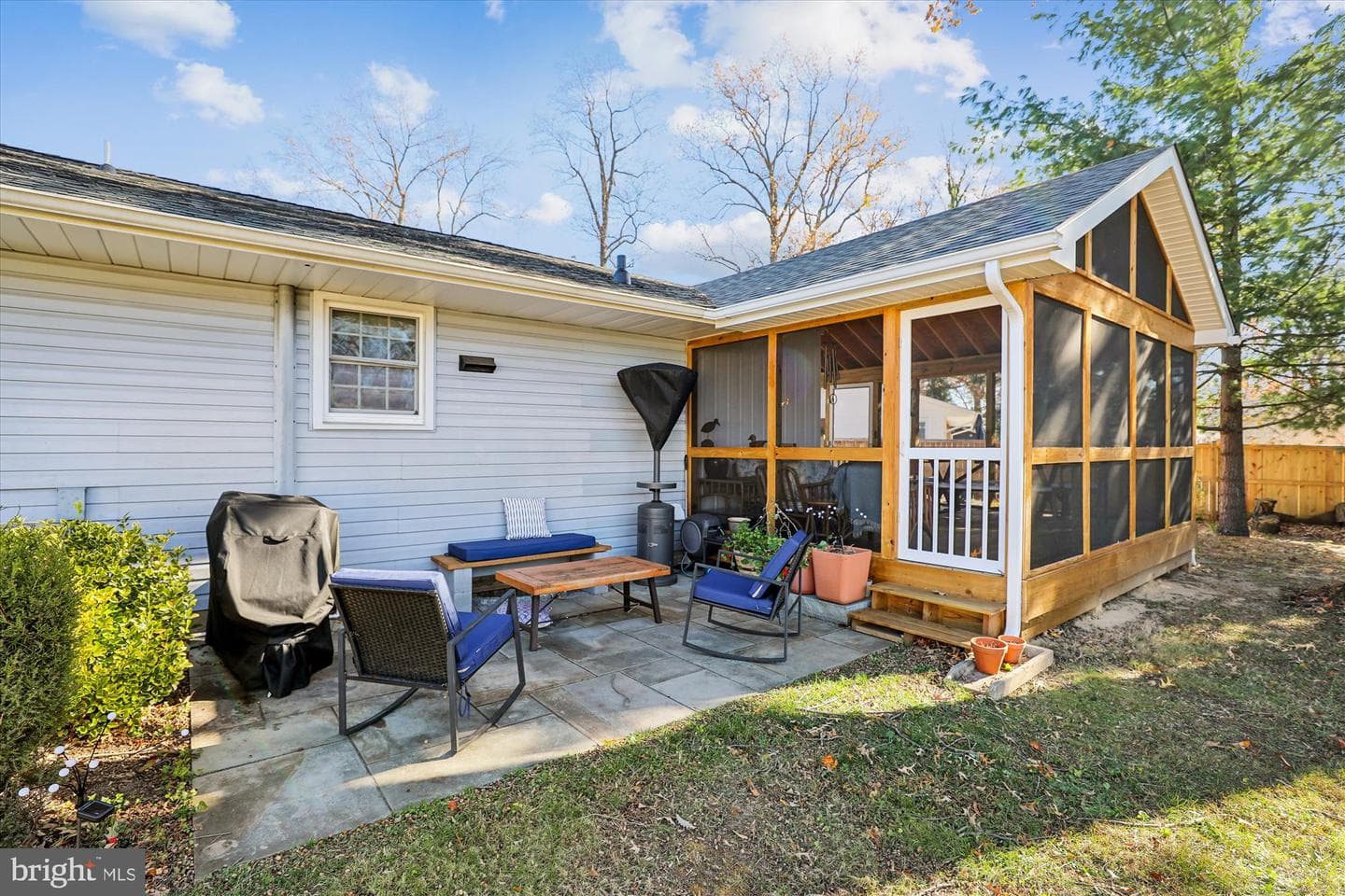 3064 Centre Road photo 4