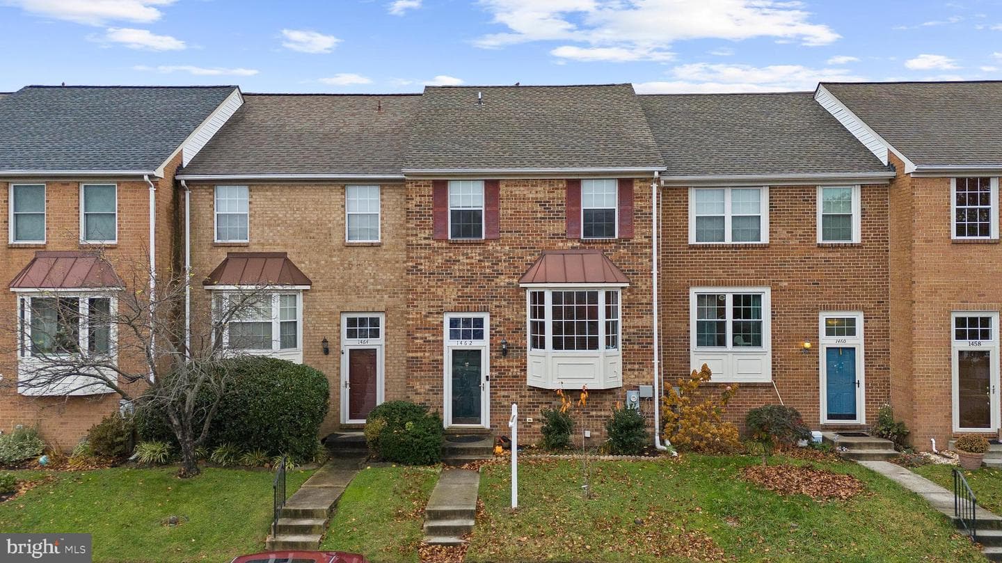 1462 Stoney Point photo 2
