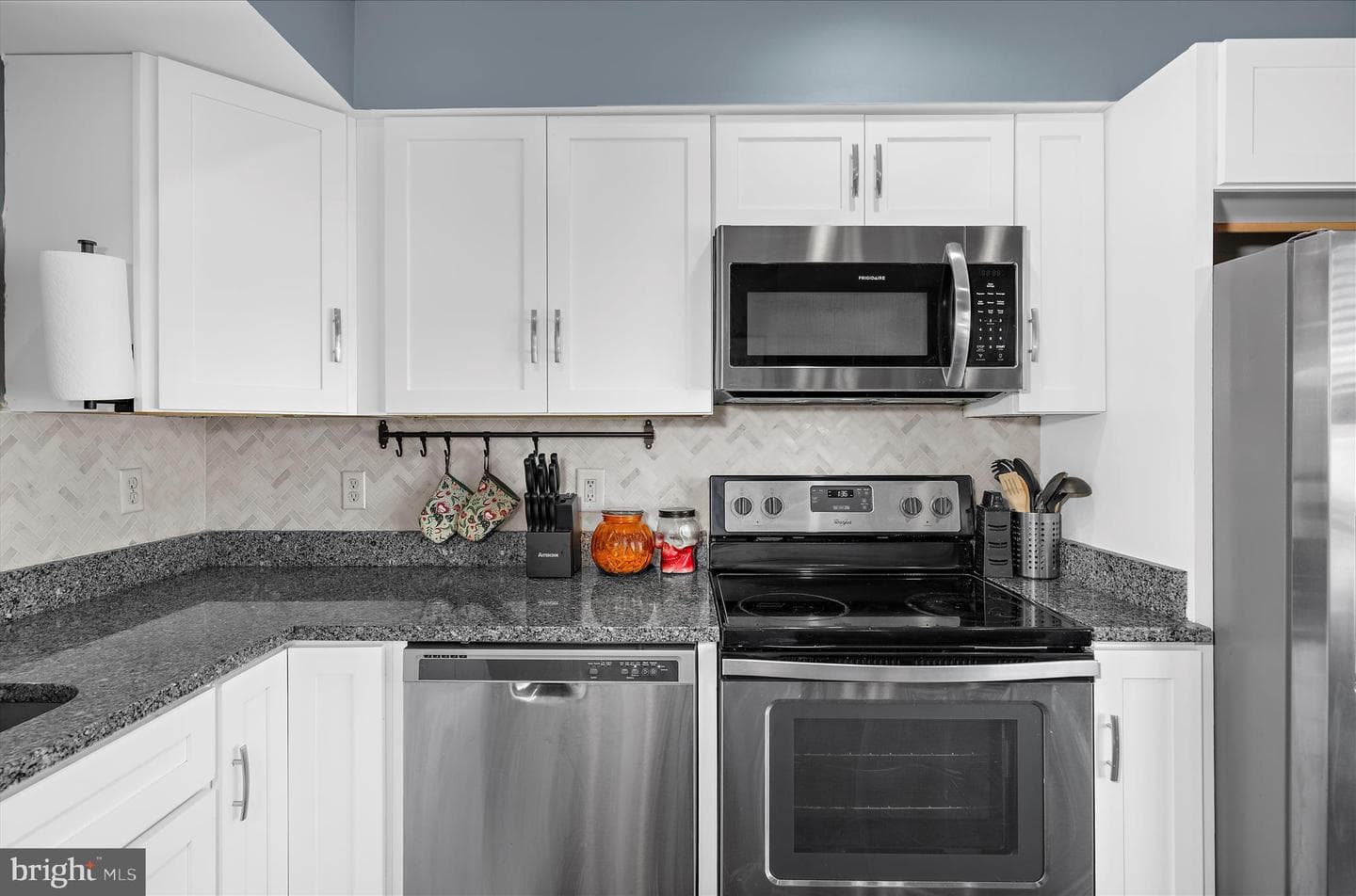 1462 Stoney Point photo 9