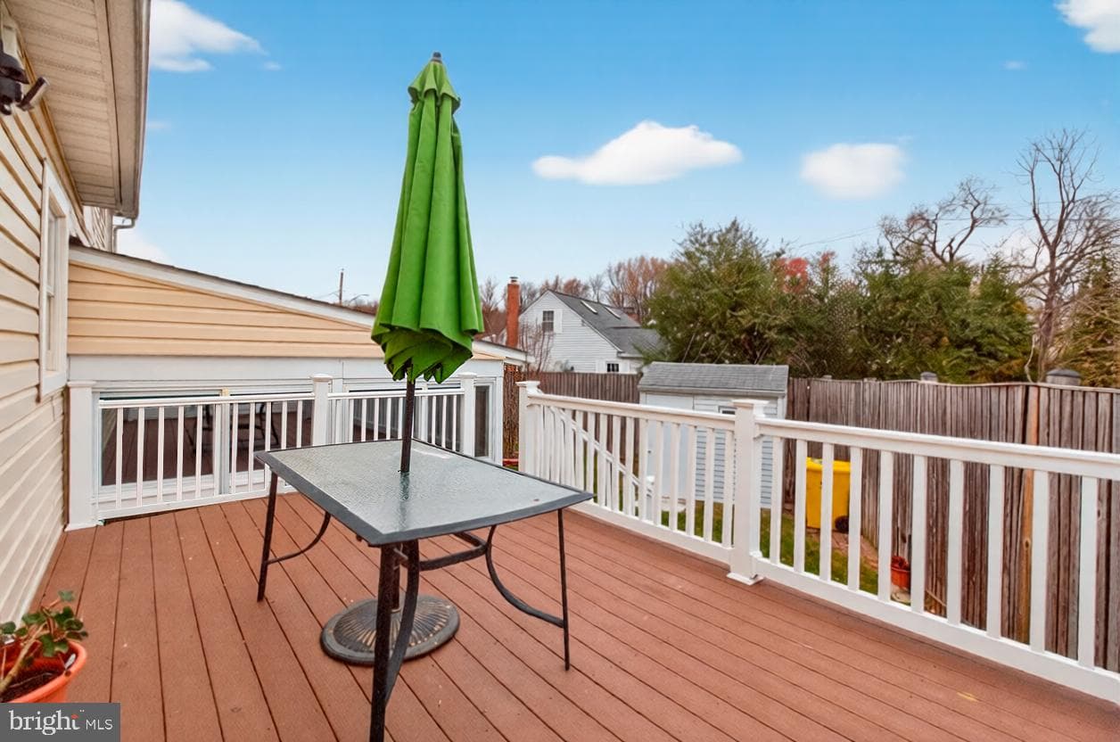 107 Michael Avenue photo 25