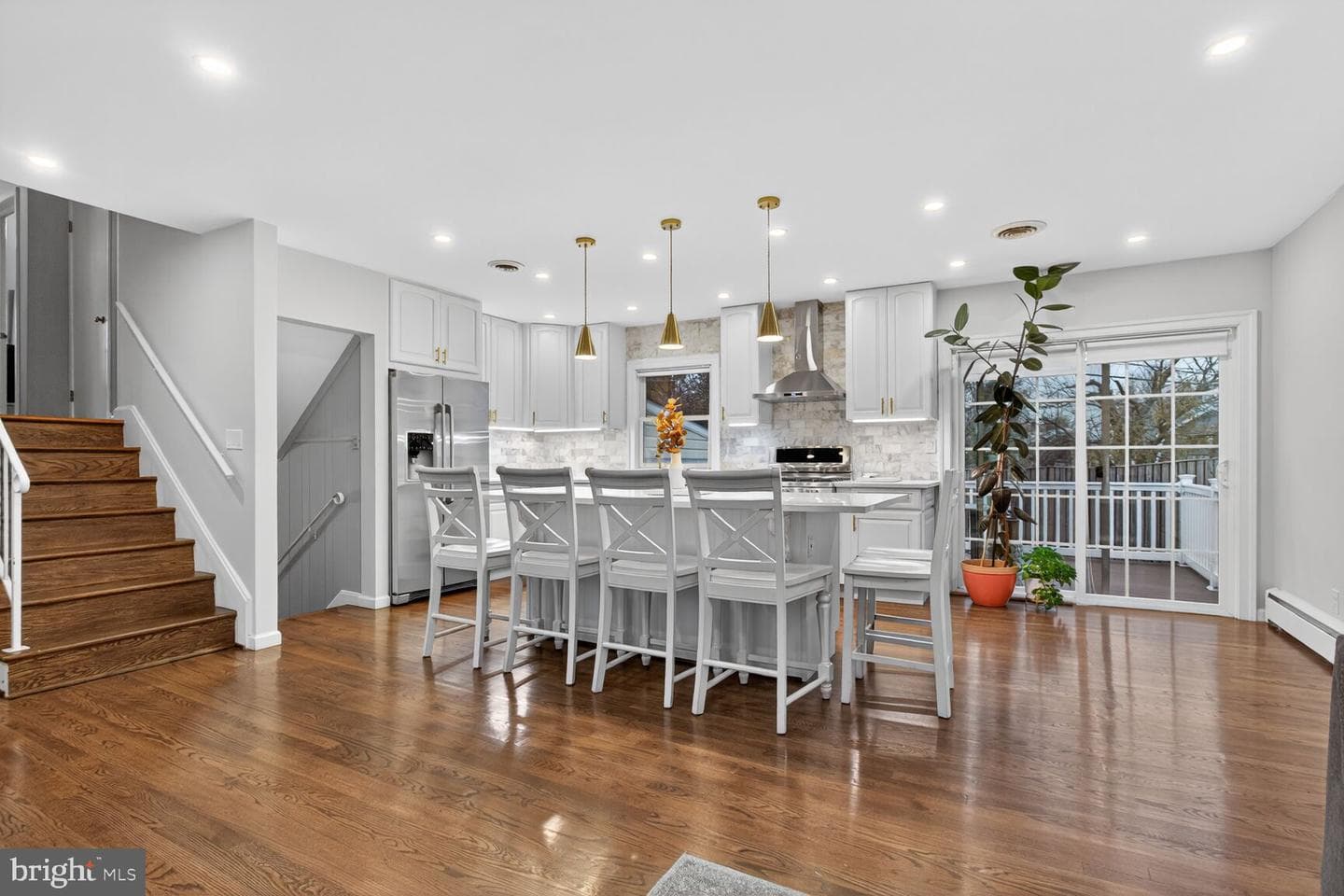 107 Michael Avenue photo 3