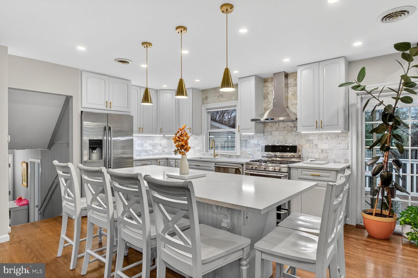 107 Michael Avenue photo 4