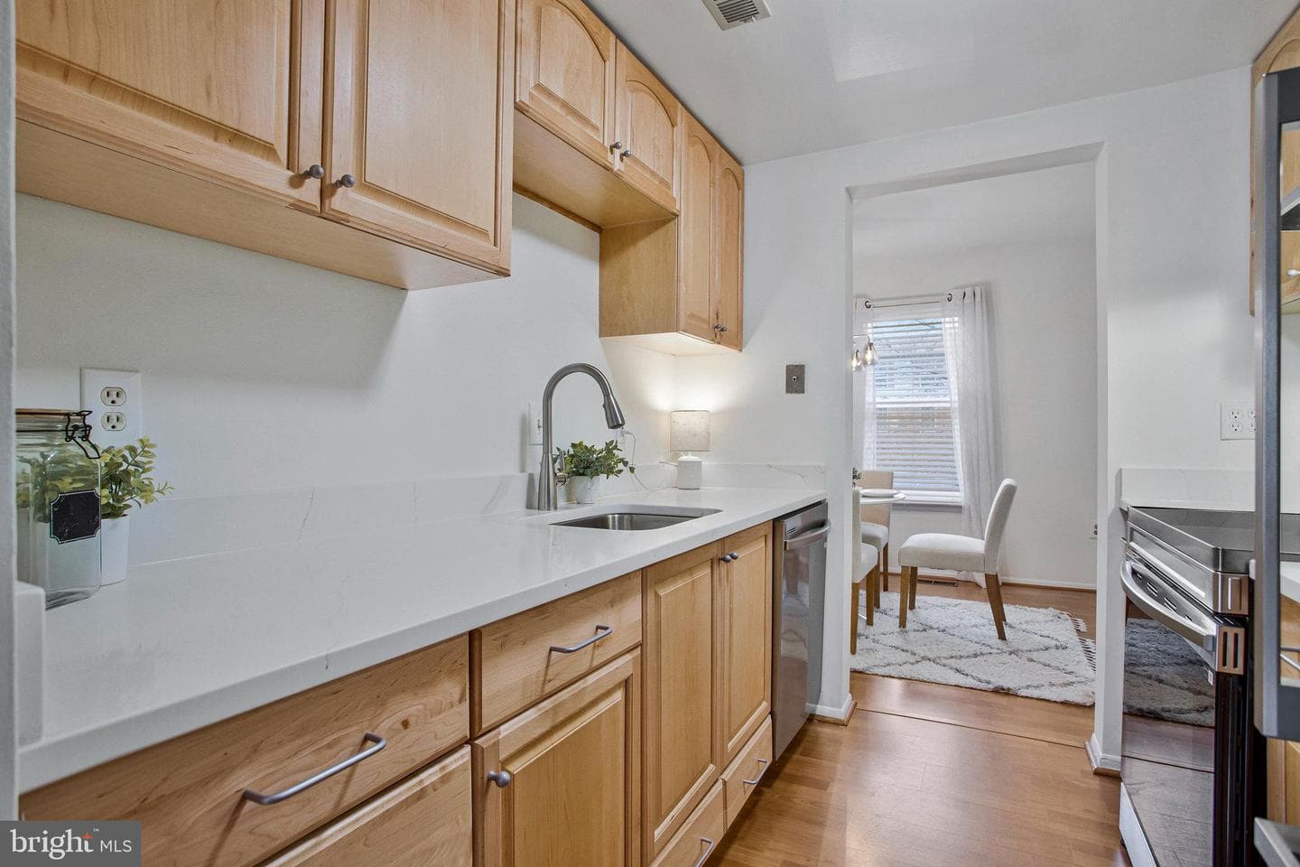 1805 Graybird Court photo 3