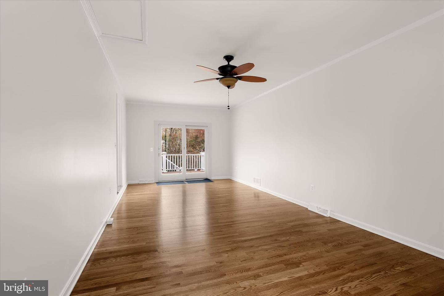 147 Northway photo 22