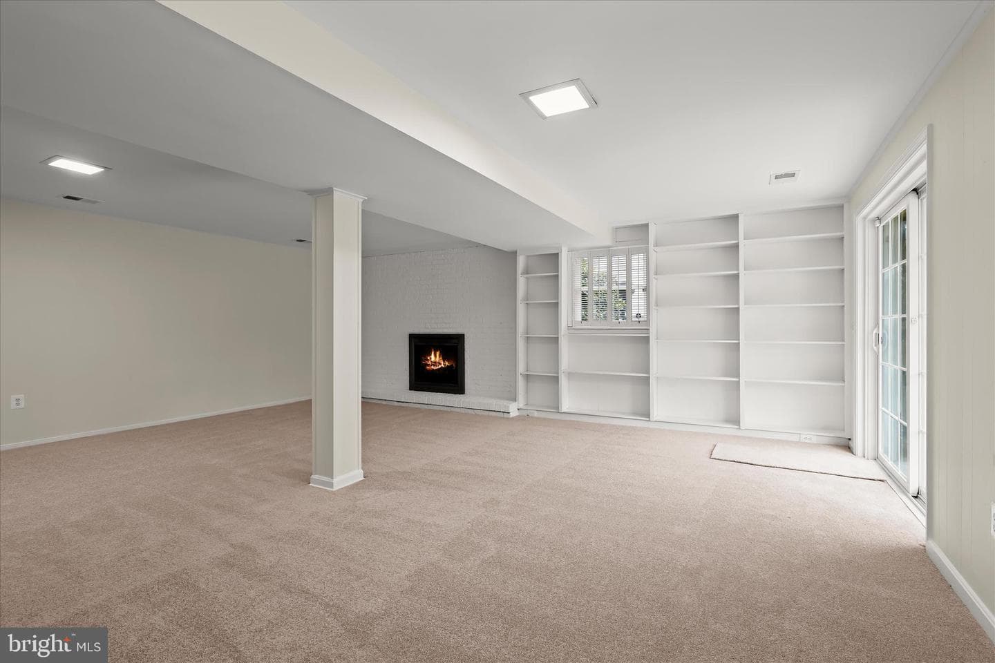147 Northway photo 41
