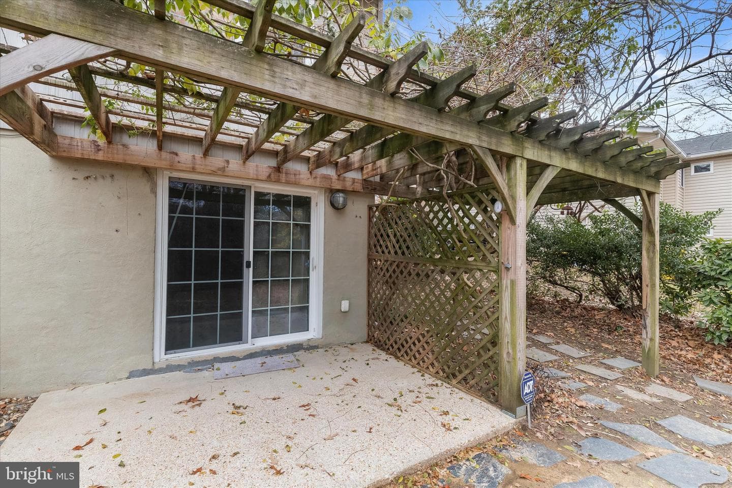 147 Northway photo 50