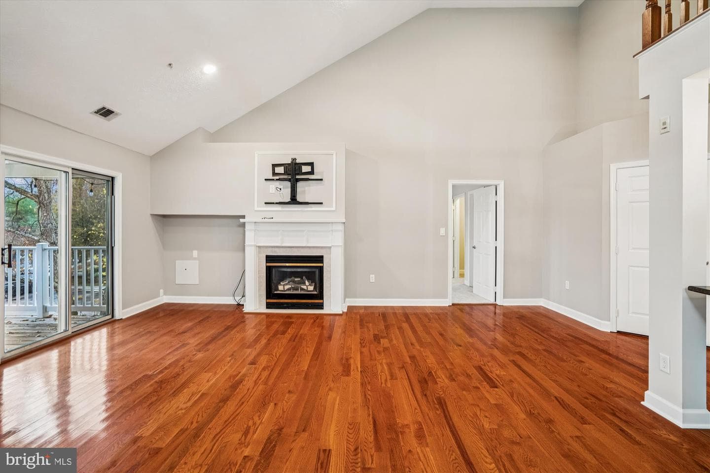 629 Admiral Drive #h8-305 photo 7