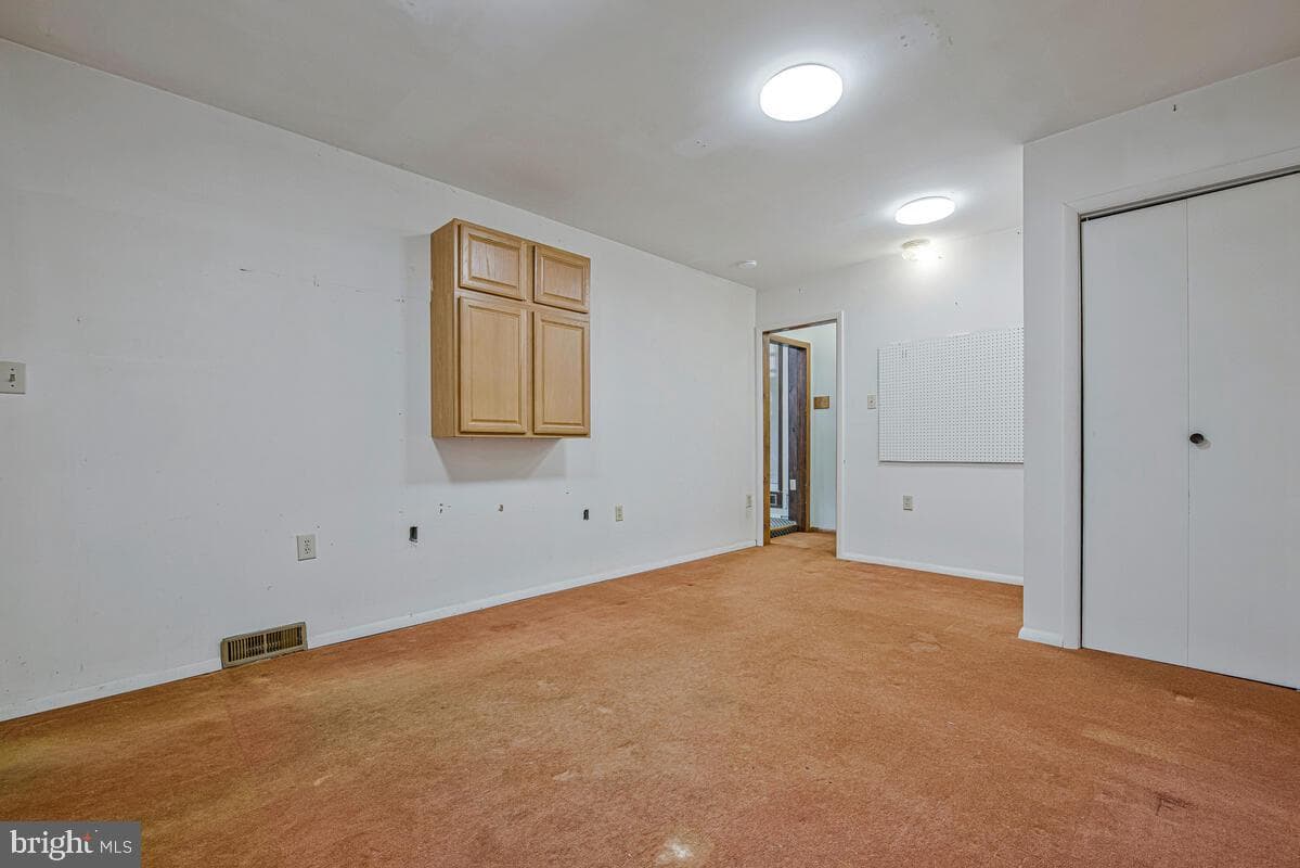 1237 Queen Anne Avenue photo 22