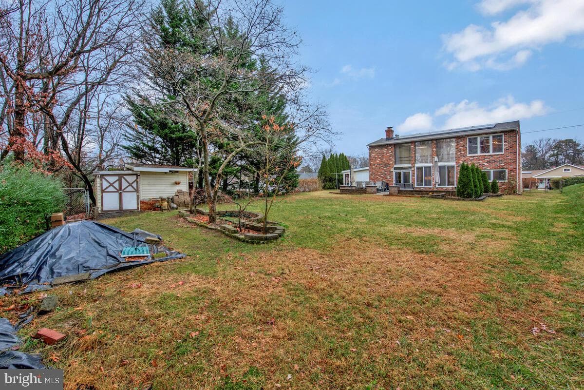 1237 Queen Anne Avenue photo 38