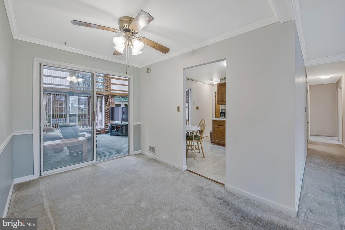 1237 Queen Anne Avenue photo 9