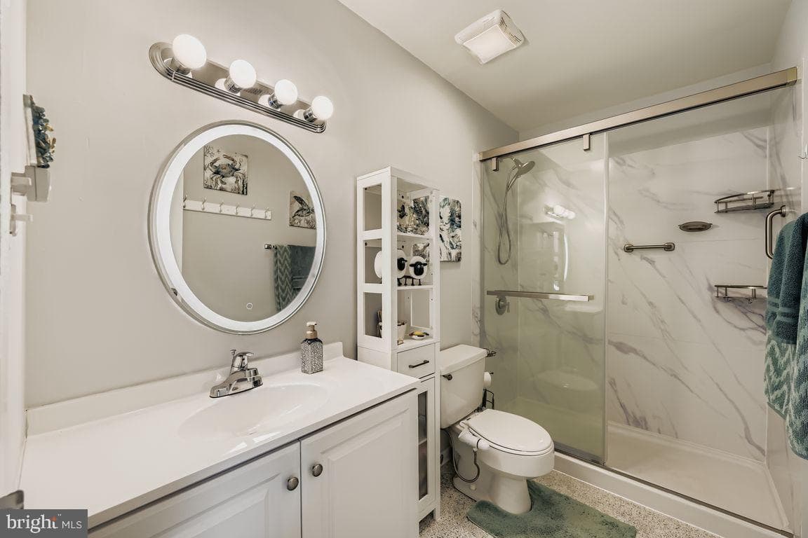 353 Gatewater Court #d photo 17
