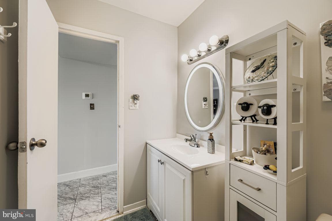 353 Gatewater Court #d photo 18