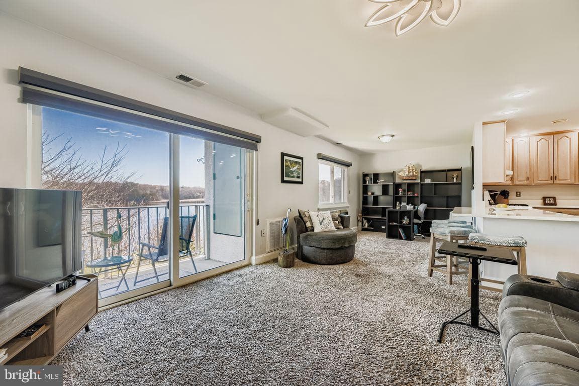 353 Gatewater Court #d photo 3