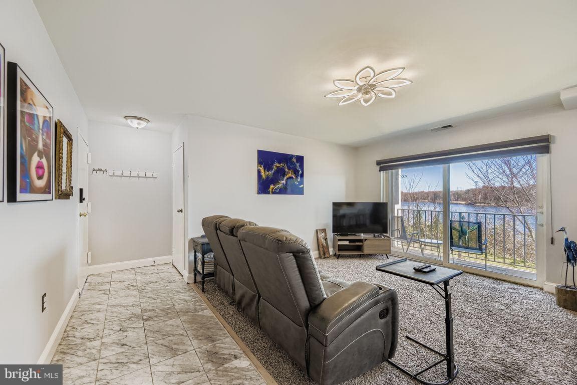 353 Gatewater Court #d photo 6
