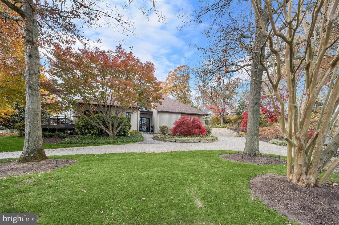 668 Broadwater Way photo 6