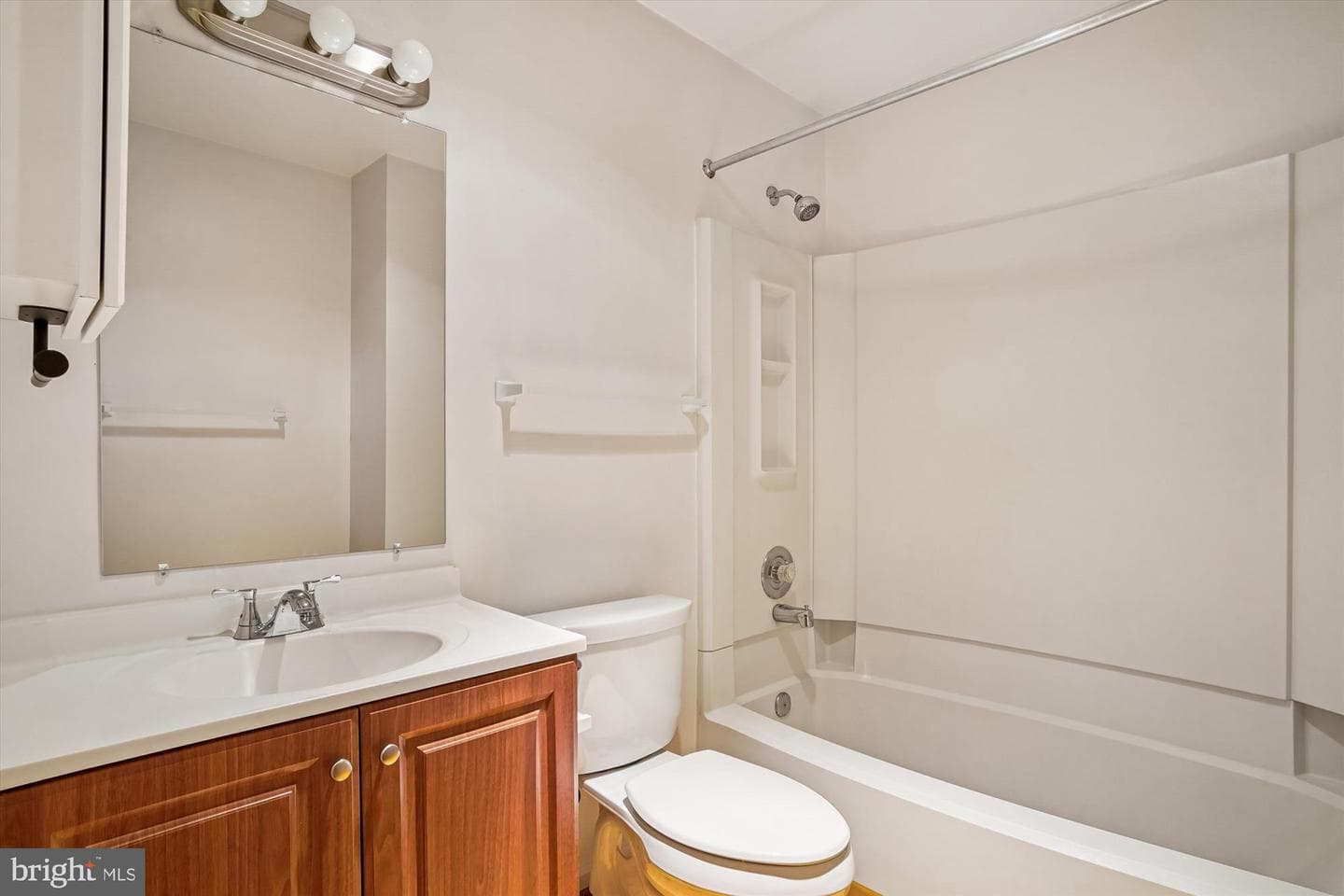 1410 Greendale Court #2-1410 photo 12