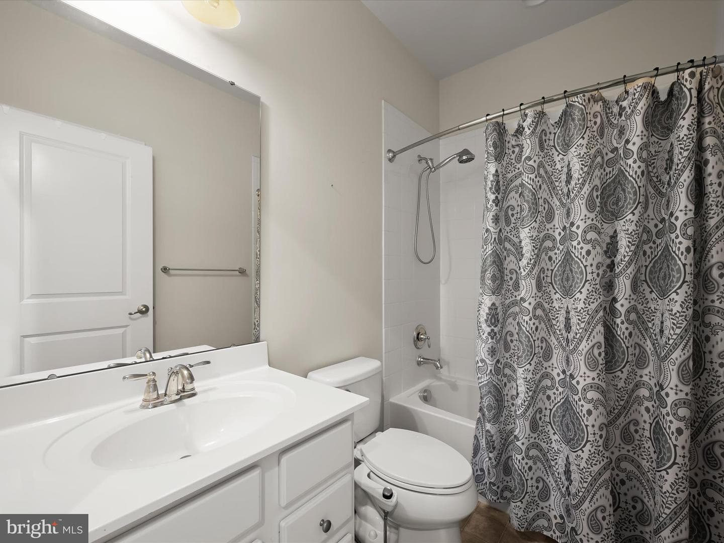 7266 Dorchester Woods Lane photo 35