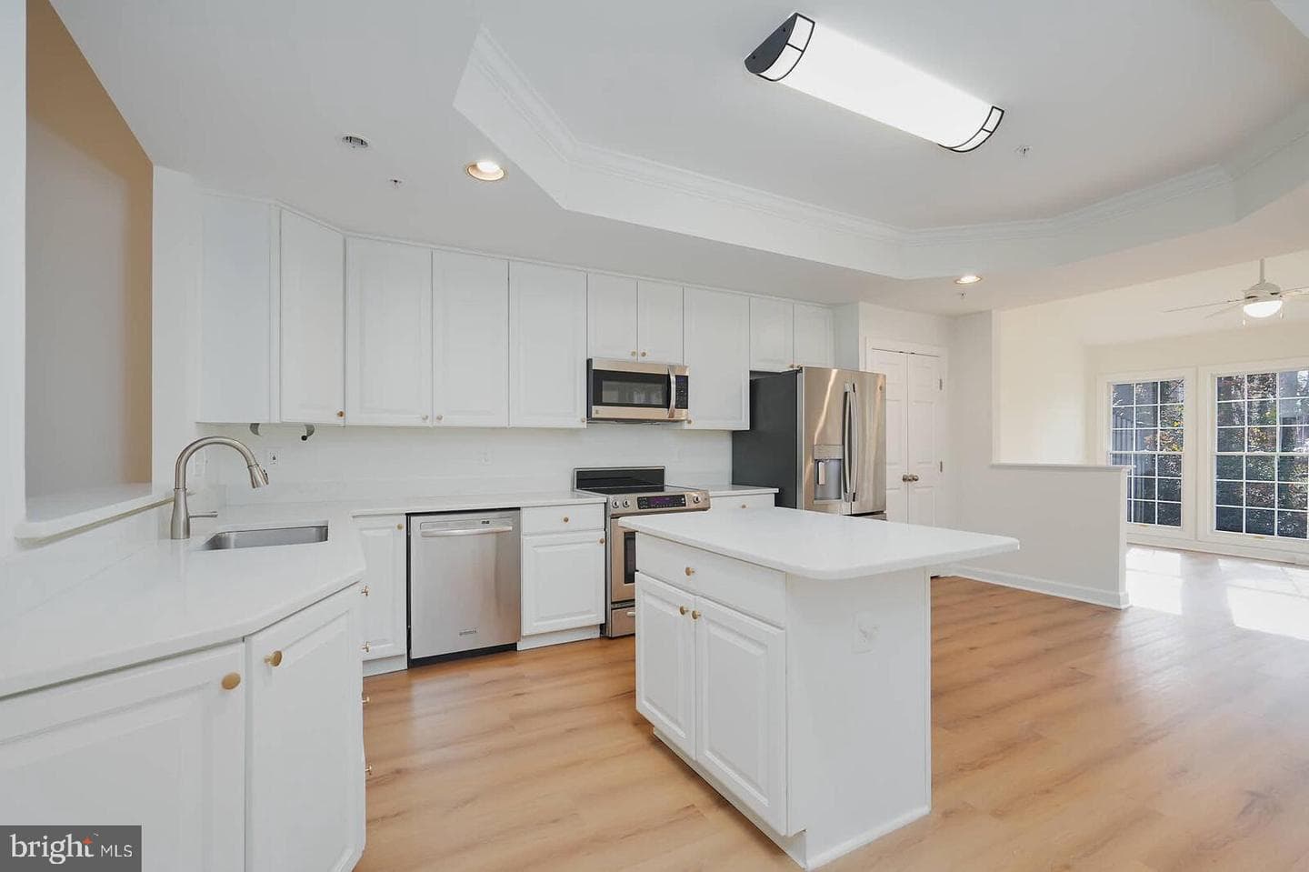 355 Southport Drive photo 13