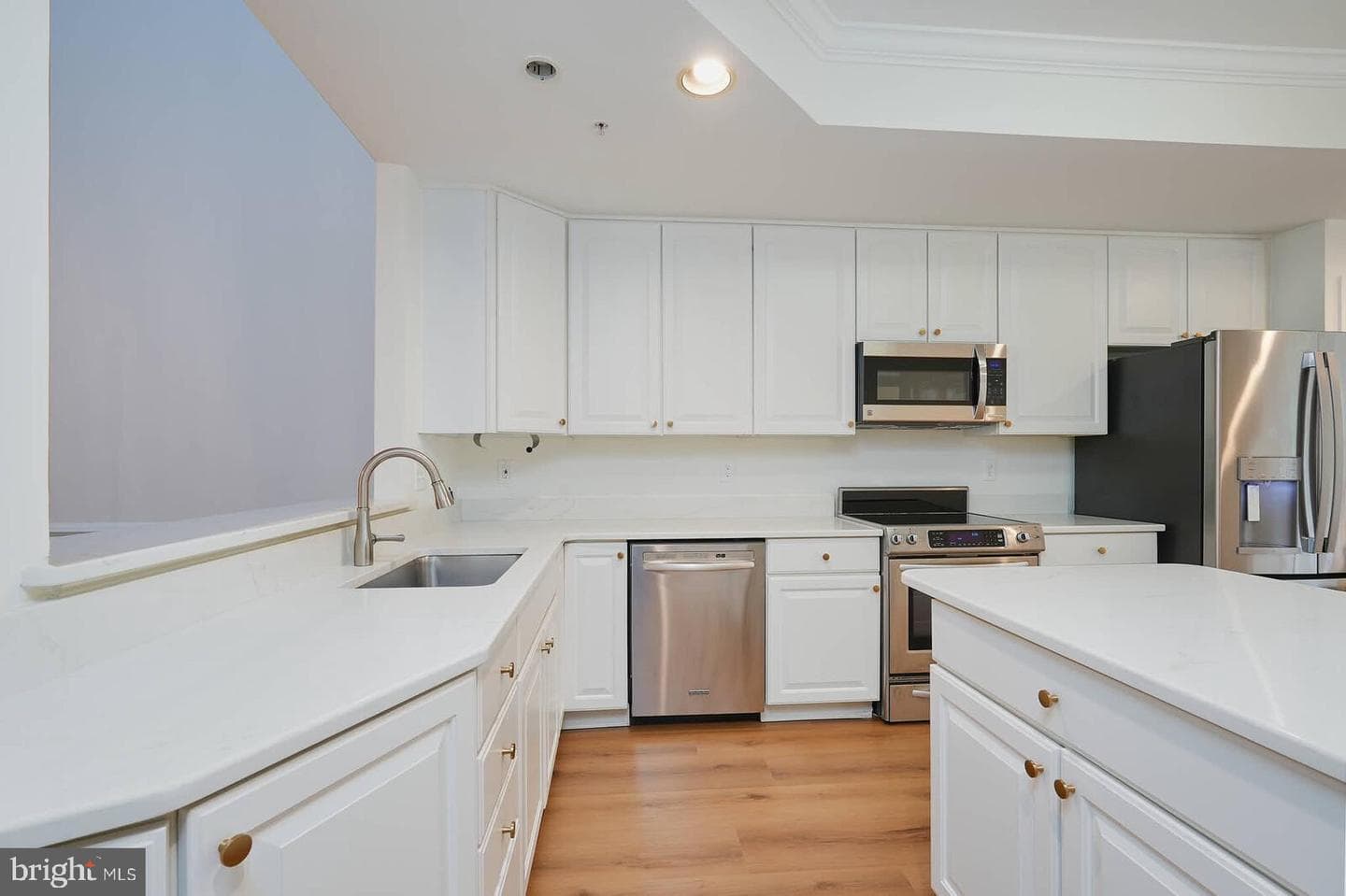 355 Southport Drive photo 18