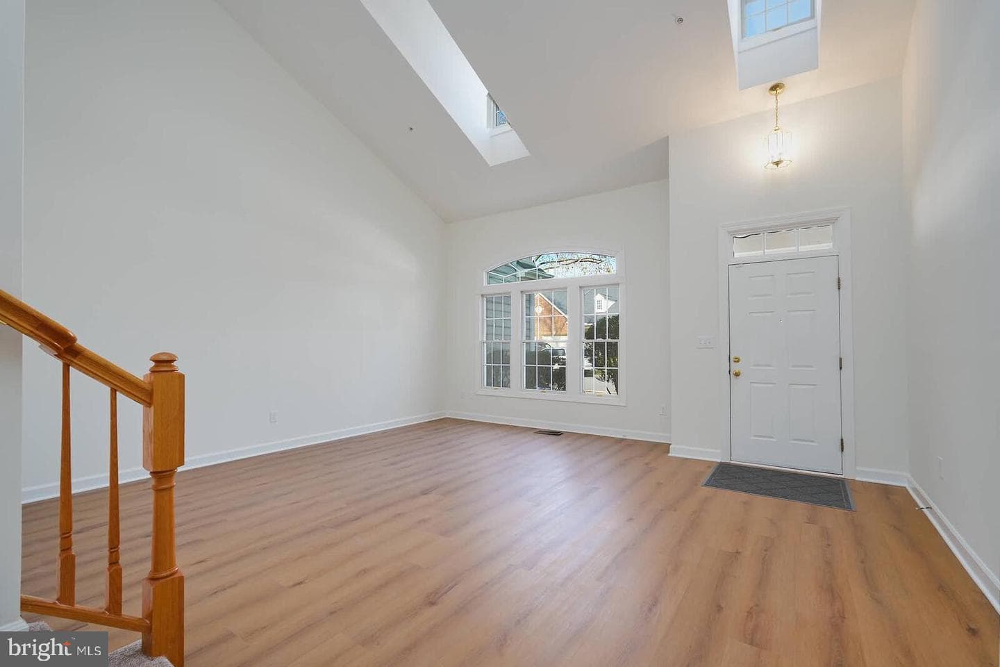 355 Southport Drive photo 4