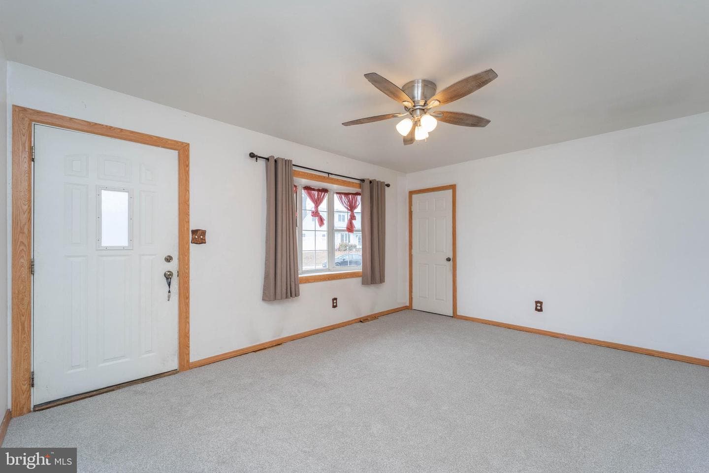 201 Nina Court photo 3
