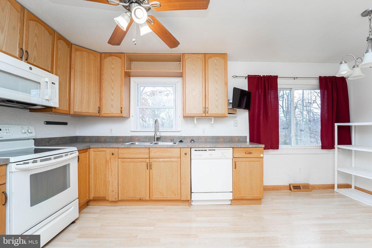 201 Nina Court photo 8