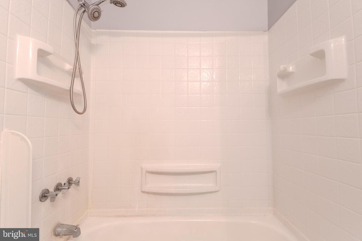 228 Nathan Way photo 14
