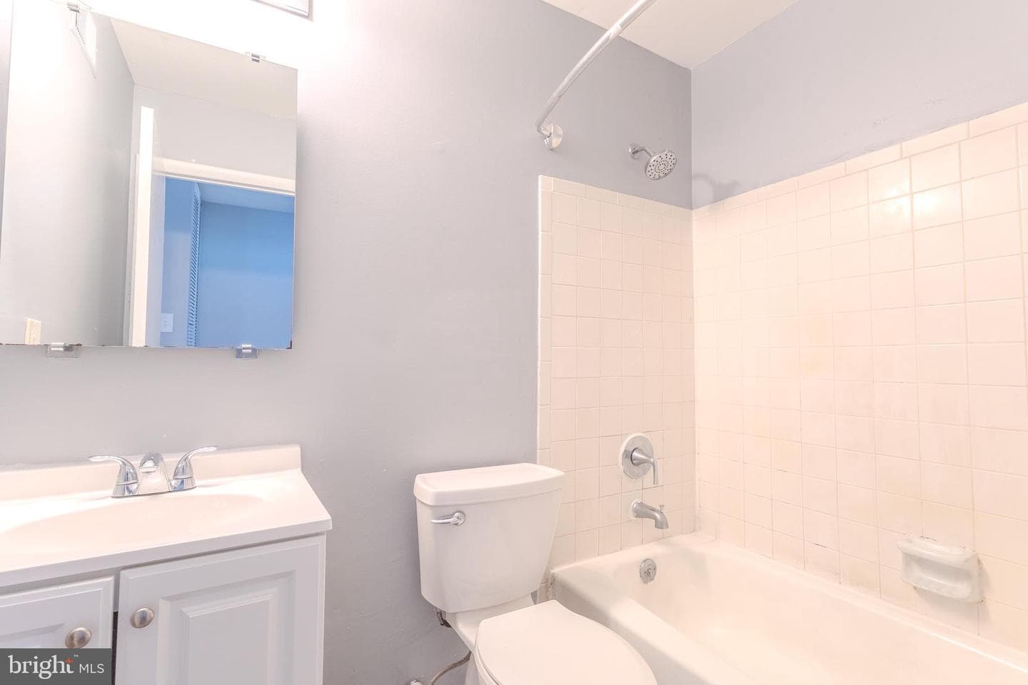 228 Nathan Way photo 17