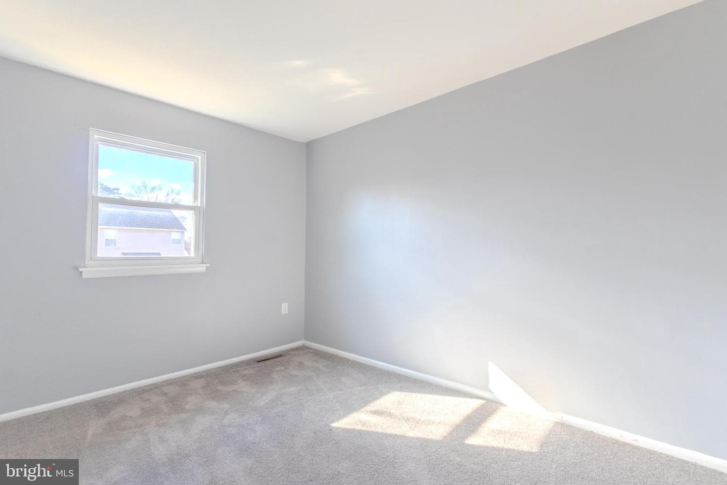 228 Nathan Way photo 18