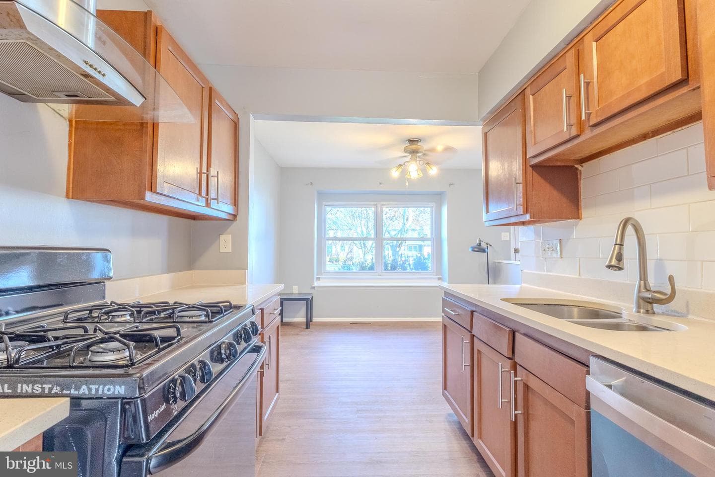 228 Nathan Way photo 6