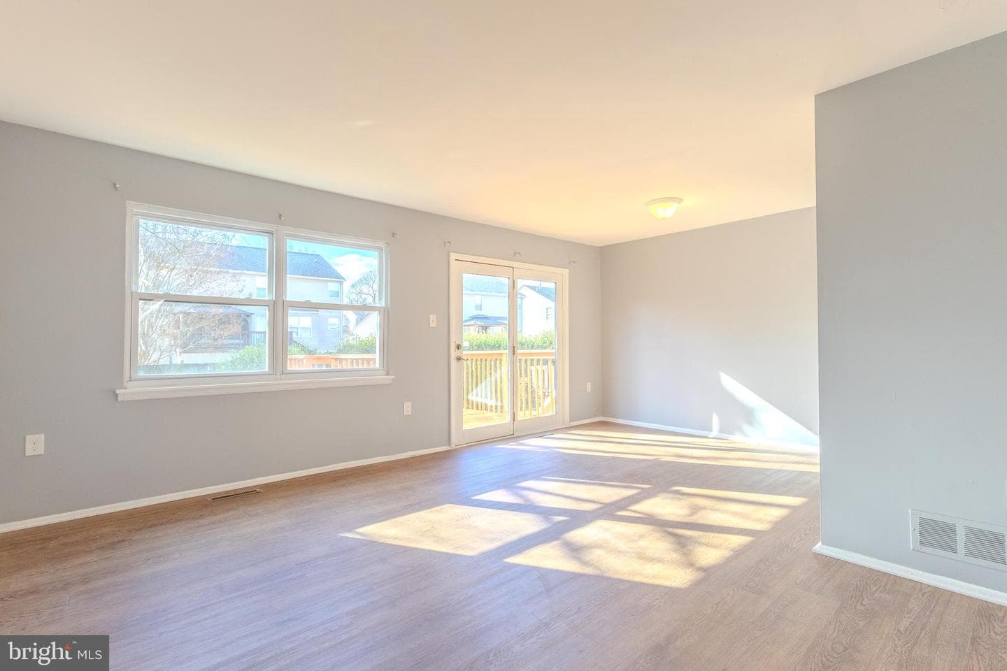 228 Nathan Way photo 7