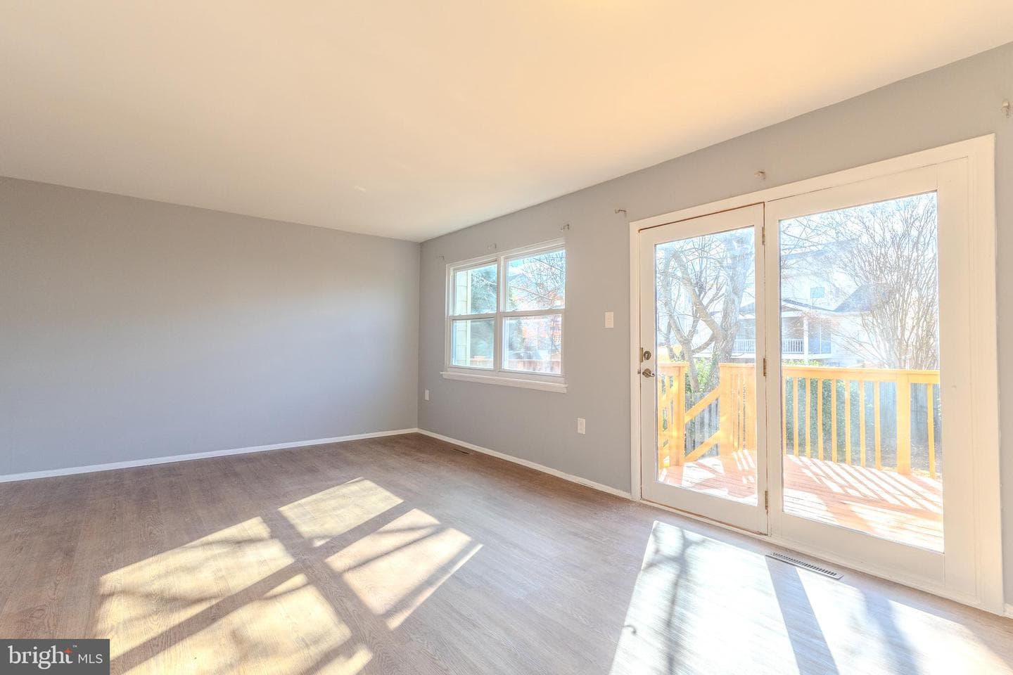 228 Nathan Way photo 9
