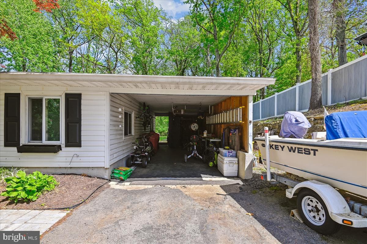 623 Maple Hill Lane photo 26