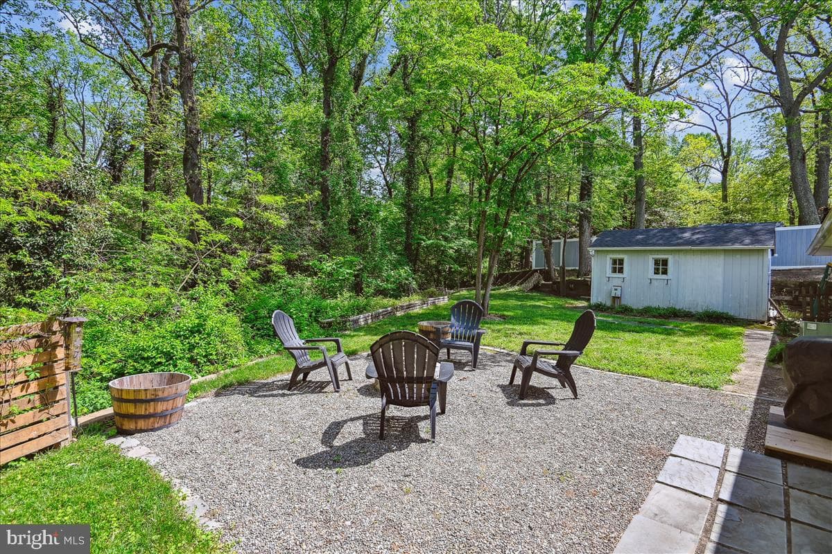 623 Maple Hill Lane photo 4