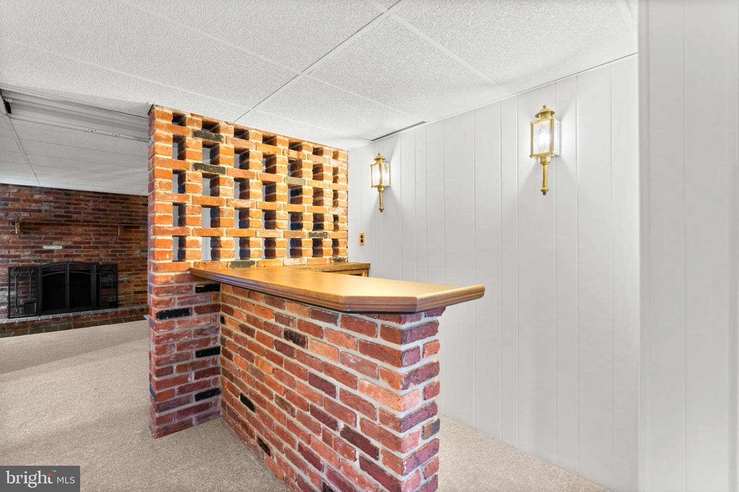 8111 Phirne Road E photo 21