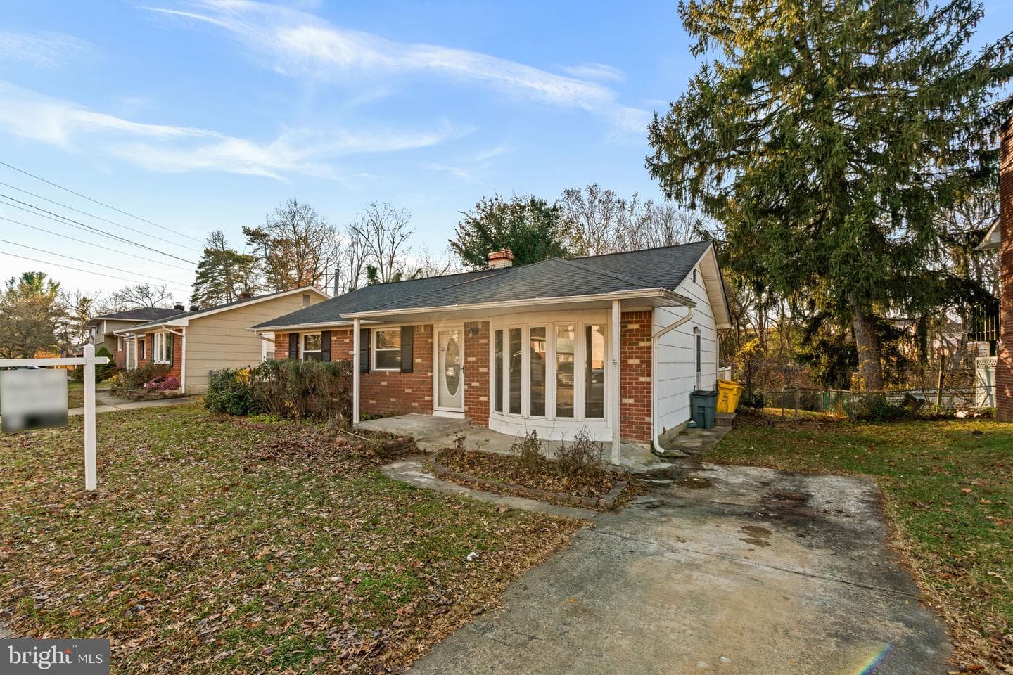 8111 Phirne Road E photo 3