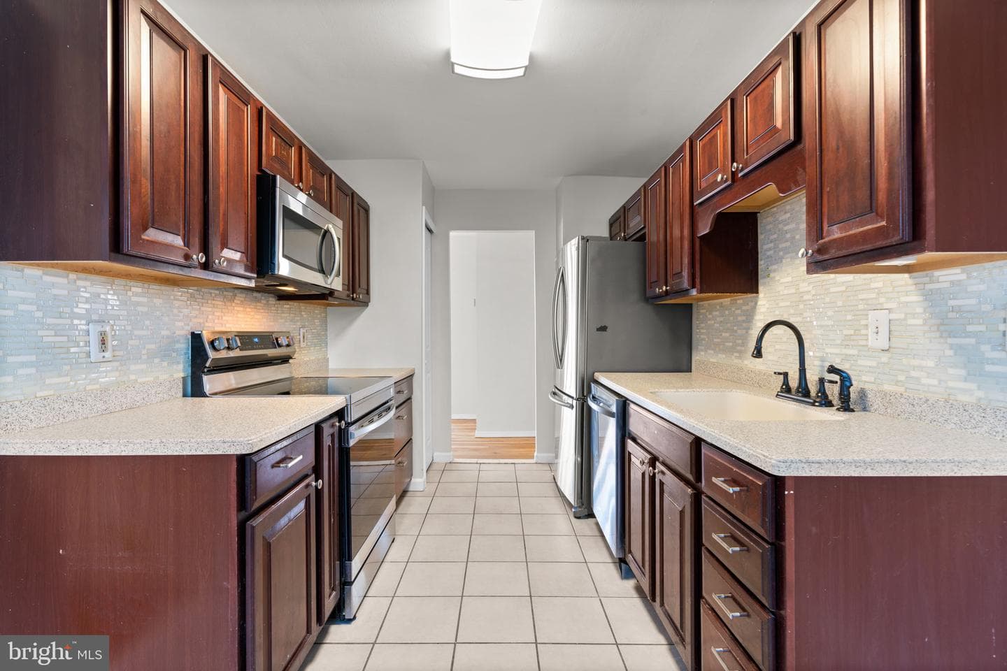 8111 Phirne Road E photo 9