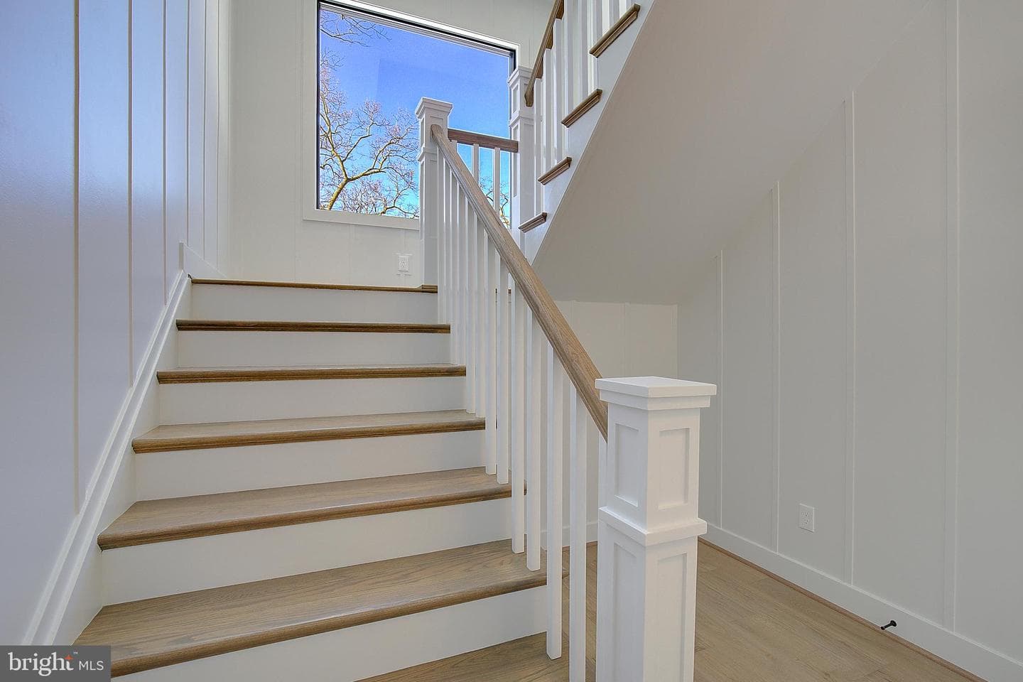 703 B Glendon Avenue photo 38