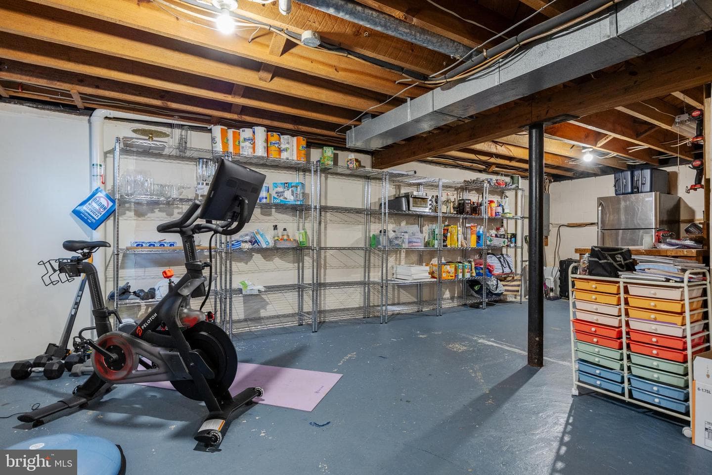 309 N Woodlawn Avenue N photo 30
