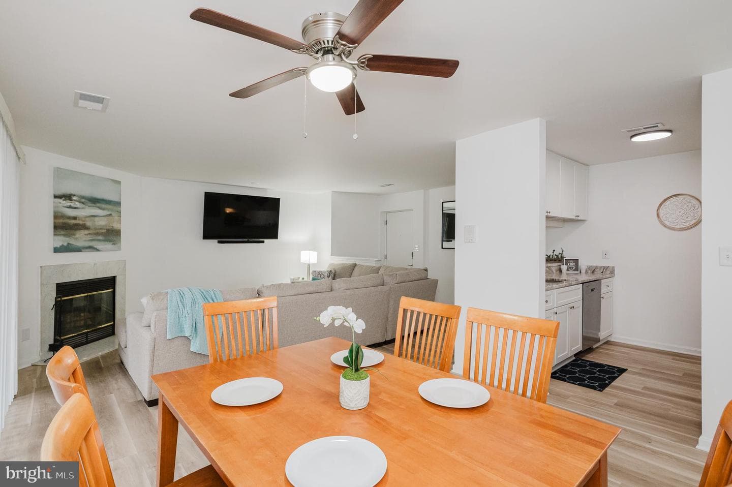 208 Spring Maiden Court #203 photo 13